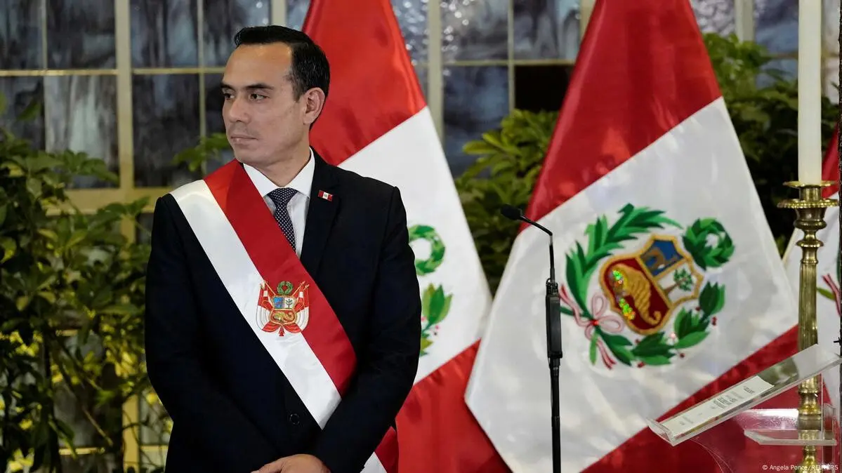 Presidente de transición de Perú, José Jerí, afirma que no renunciará al cargo