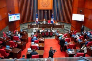 Senado aprueba resolución que busca designar profesionales de salud mental a nivel nacional Senado aprueba resolución que busca designar profesionales de salud mental a nivel nacional