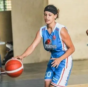 Pioneras de Maimón y Élites de Yamasá brillan en el Torneo Nacional de Baloncesto Femenino