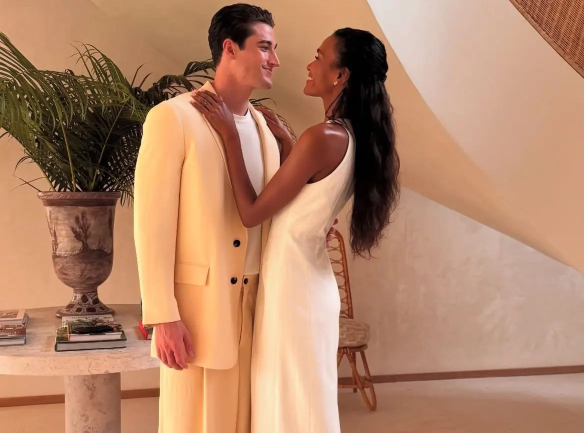 La supermodelo Arlenis Sosa anuncia su embarazo con tierna foto