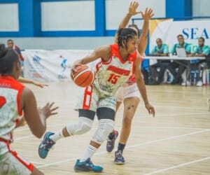 ¡Dominio total! Las Águilas y Laguneras arrasan en el baloncesto femenino ¡Dominio total! Las Águilas y Laguneras arrasan en el baloncesto femenino