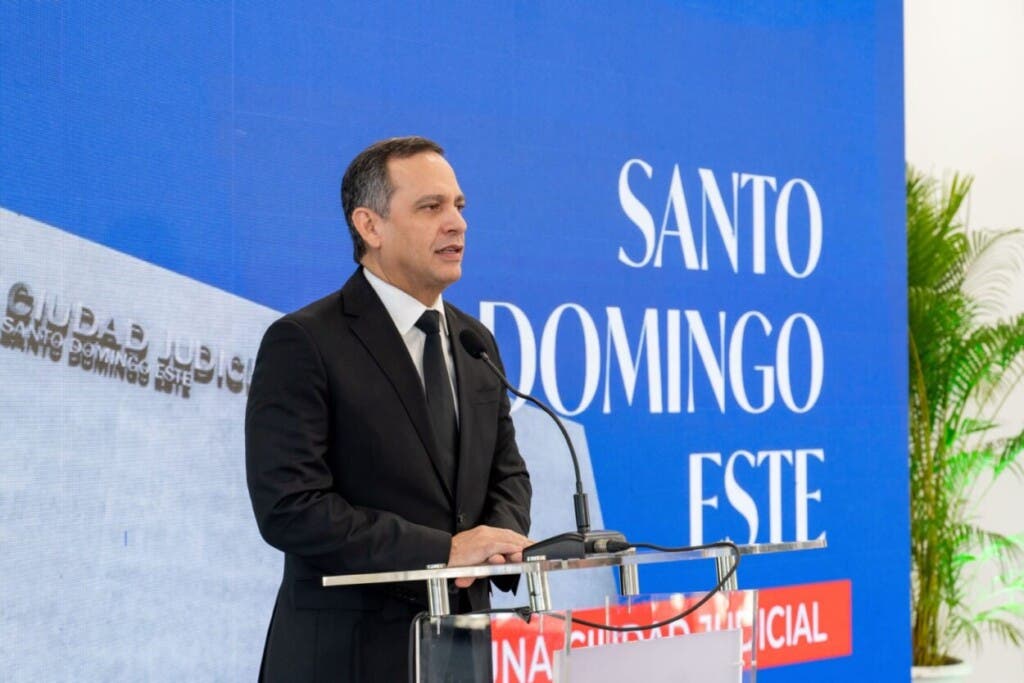El magistrado destacó que la Ciudad Judicial representa una visión institucional que concibe la justicia como un bien público esencial, comprometido con ofrecer respuestas más ágiles, fortalecer la confianza ciudadana y garantizar que cada persona sienta que la justicia le pertenece.
