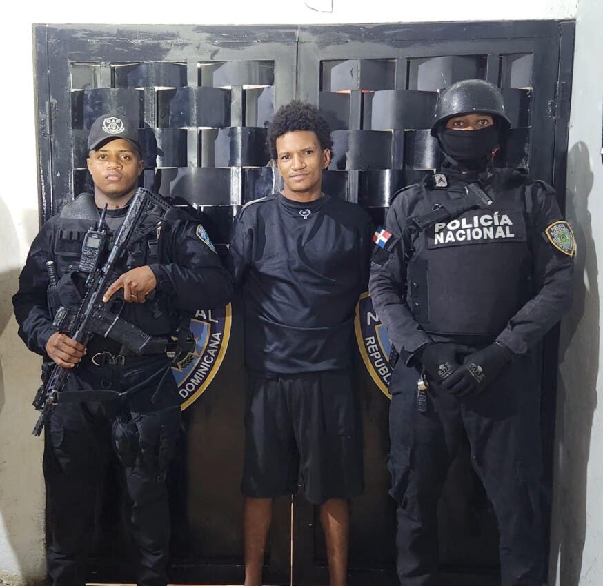 Apresan en Cotuí a Wellinton Del Orbe, “El Carú”, tras allanamiento; era buscado por robos y atracos