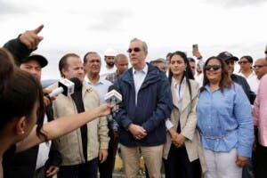 Abinader supervisa presas del Cibao ante pronóstico de lluvias por huracán Melissa Abinader supervisa presas del Cibao ante pronóstico de lluvias por huracán Melissa