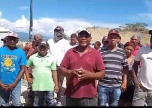 Campesinos desalojados por la presa de Monte Grande exigen tierras prometidas al Gobierno