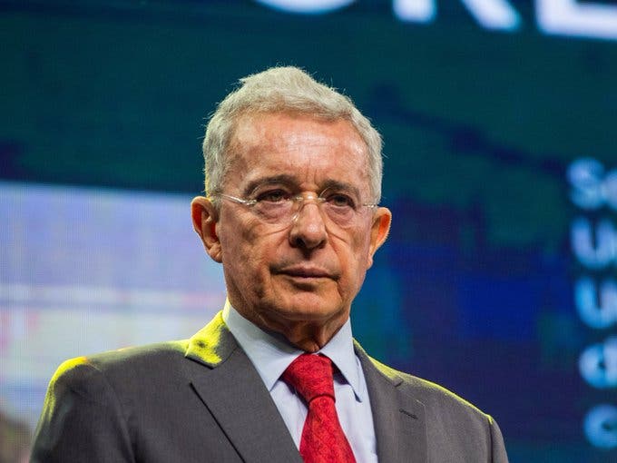 ¡Álvaro Uribe absuelto! El Tribunal dictó fallo histórico en Colombia