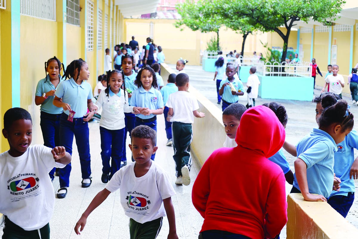 Con asistencia entre 53 % y 90 %: se reanudan clases