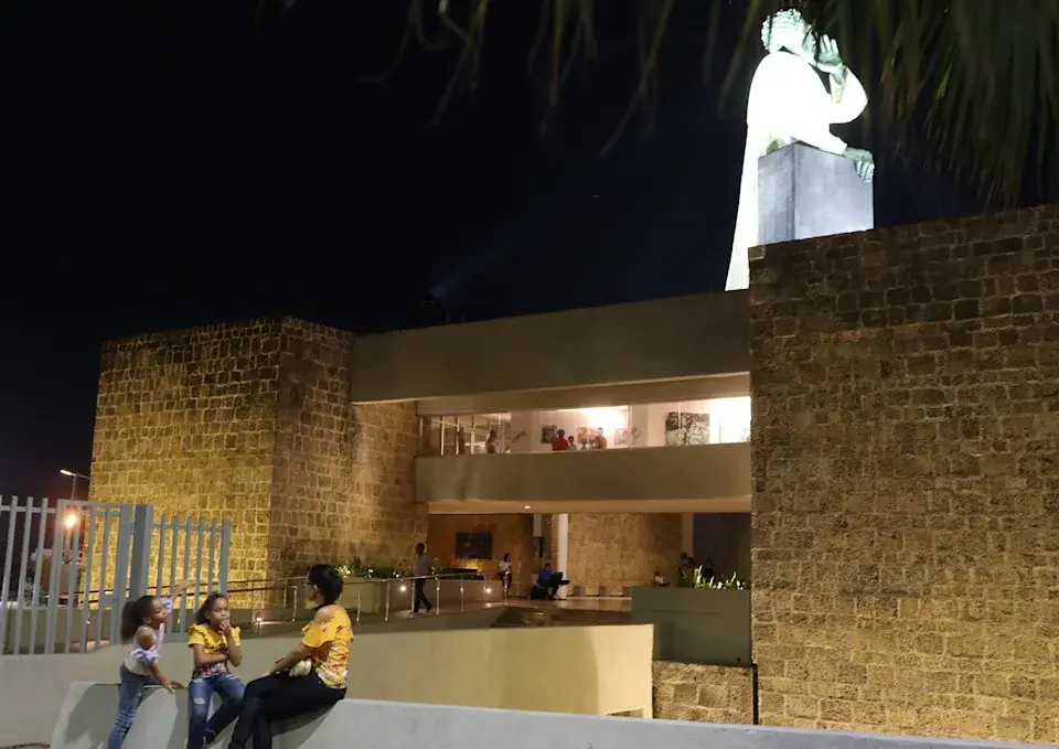 Homenajean a Montesinos, el misionero español que en 1511 defendió los derechos indígenas