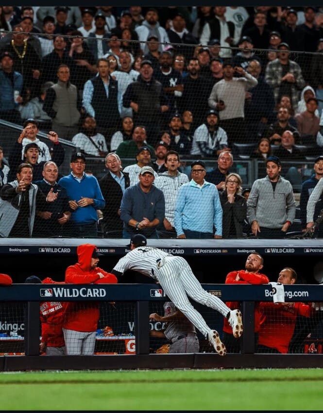 Bueno, quizás la caída de cabeza de Jeter a las gradas fue más peligrosa. Pero lo que estaba en juego en este partido era mucho más importante.