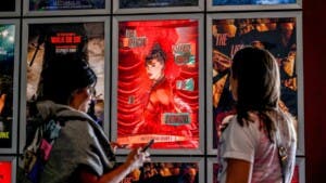 Taylor Swift lidera la taquilla con la película de su álbum ‘The Life of a Showgirl’