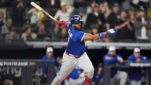 El poder de Vladdy sigue ardiendo en el bate