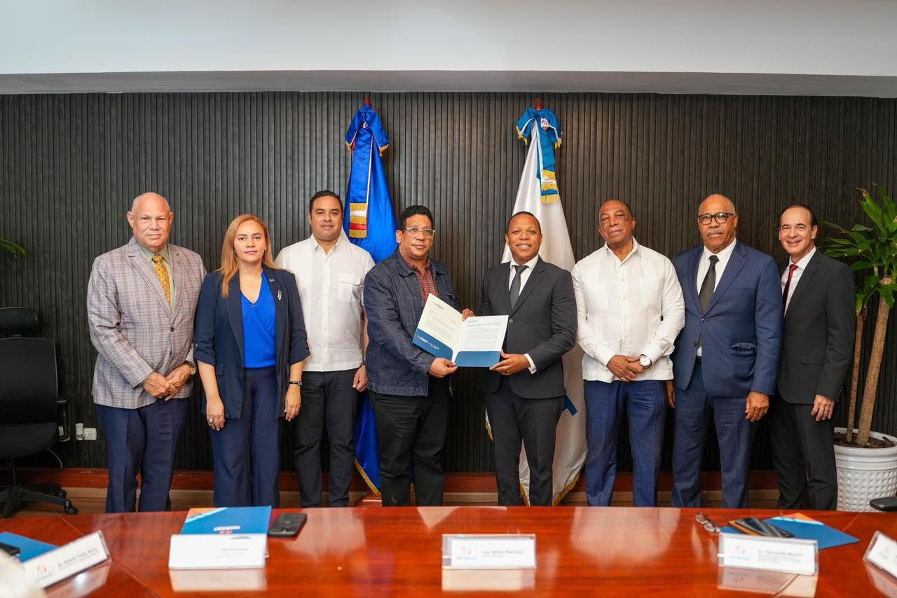 INTRANT recibe aval de transparencia en proceso de licencias de conducir