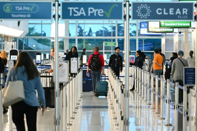 Cierre federal en EE. UU. pone en riesgo el pago y la labor de los controladores aéreos