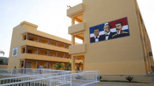 La preocupación de padres lleva a la suspensión de directora escolar