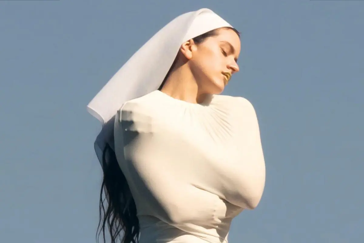 Rosalía revela fecha de lanzamiento de su nuevo álbum ‘Lux’