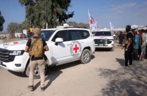 Israel confirma que el cuerpo de un nuevo rehén entregado por Hamás ya está en el país