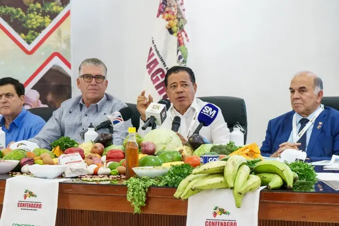 Lluvias obligan posponer congreso agropecuario
