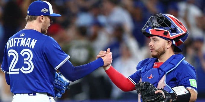 Desaparecen los Yankees: Azulejos vencen 10 contra 1