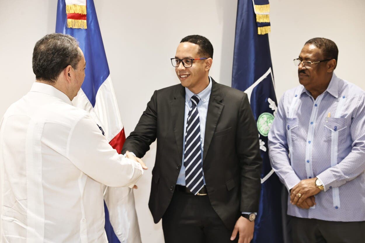 Nuevo director en el Hospital de Boca Chica: un cambio prometedor