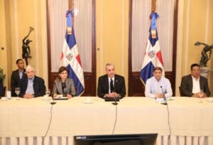 Gobierno acelera apoyo económico y recuperación por daños de Melissa