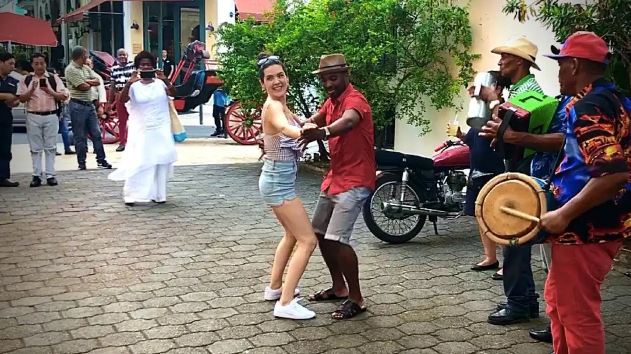 Merengue y bachata: auténticos instrumentos de diplomacia musical