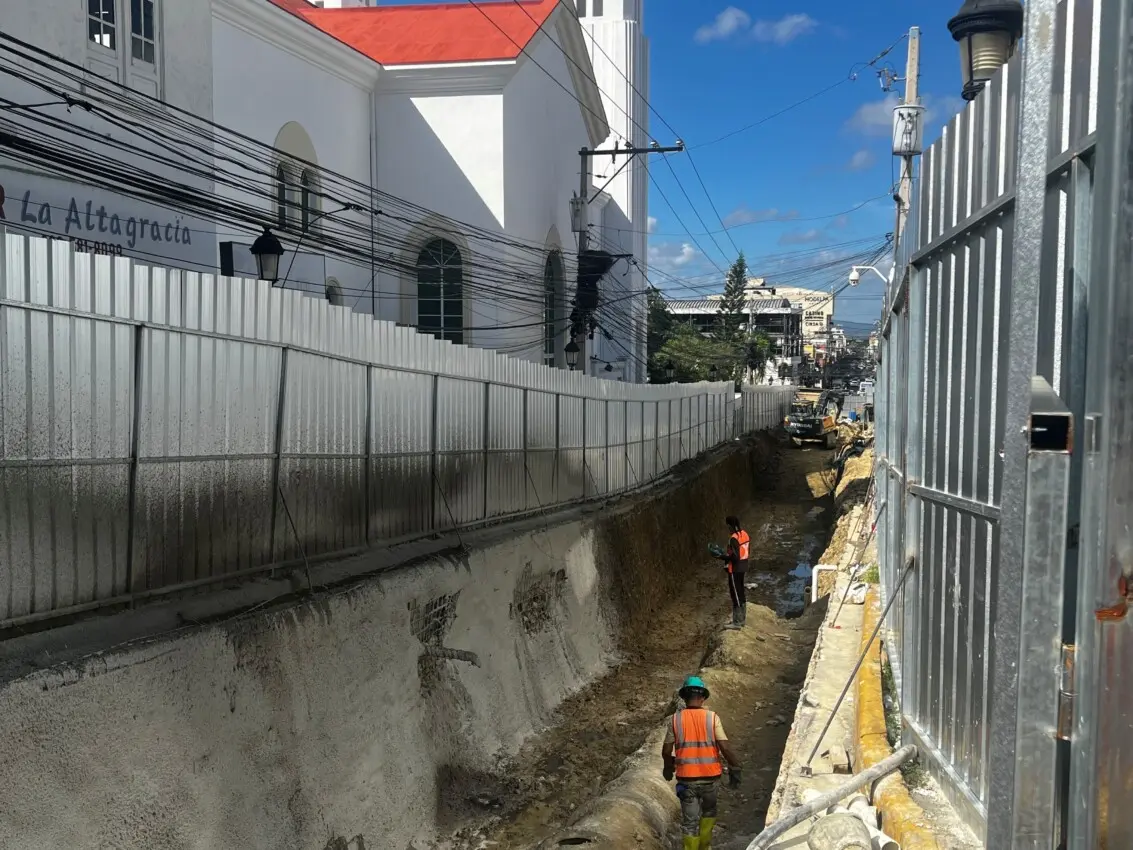 ¿Entregará la calle Del Sol a tiempo? Comerciantes hacen un llamado