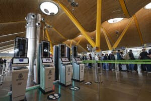 Ningún vuelo saldrá este lunes de Barajas con destino a Venezuela tras la alerta de EEUU