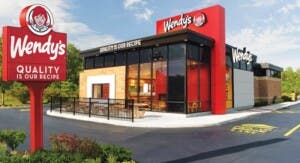 Dominicanos perderán trabajos por cierre 300 restaurant Wendy’s