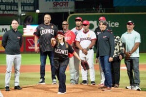 Escogido tributa a Octavio Dotel con triunfo