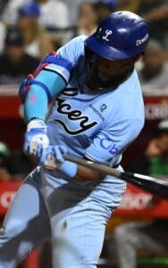Mel Rojas Jr. sella triunfo azul con jonrón