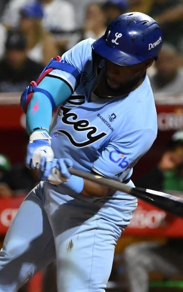 Mel Rojas Jr. sella triunfo azul con jonrón