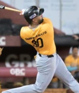 Vuelo de Águilas es incansable; frenan a Gigantes