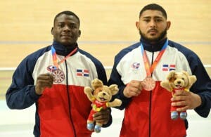 Adames y Núñez encarnación suben al podium en estilo greco lucha libre
