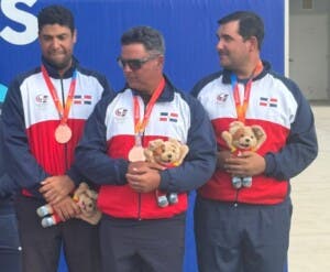 Tiro al plato y pesas aportan preseas de bronce