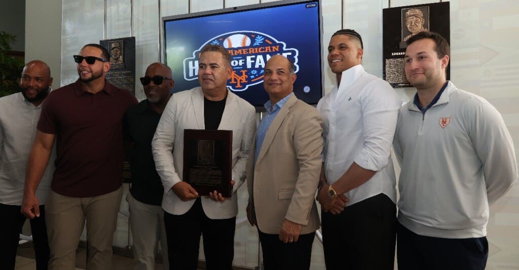 De izquierda a derecha. Kremlim Martinez, Thomas Cardona, Donovan Michell, Edgardo Alfonzo, Juan Henderson, Juan Soto y Max Vogel Freedman.