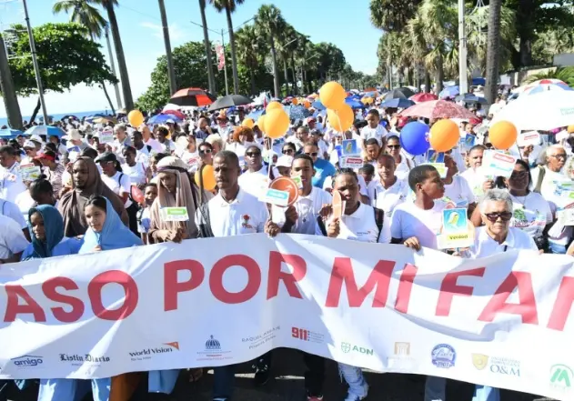 Marcha ‘Un paso por familia’: El peso de la Iglesia en la sociedad dominicana