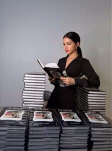 Tiffany Padilla lanza novela «Una Chica Sola en New York»