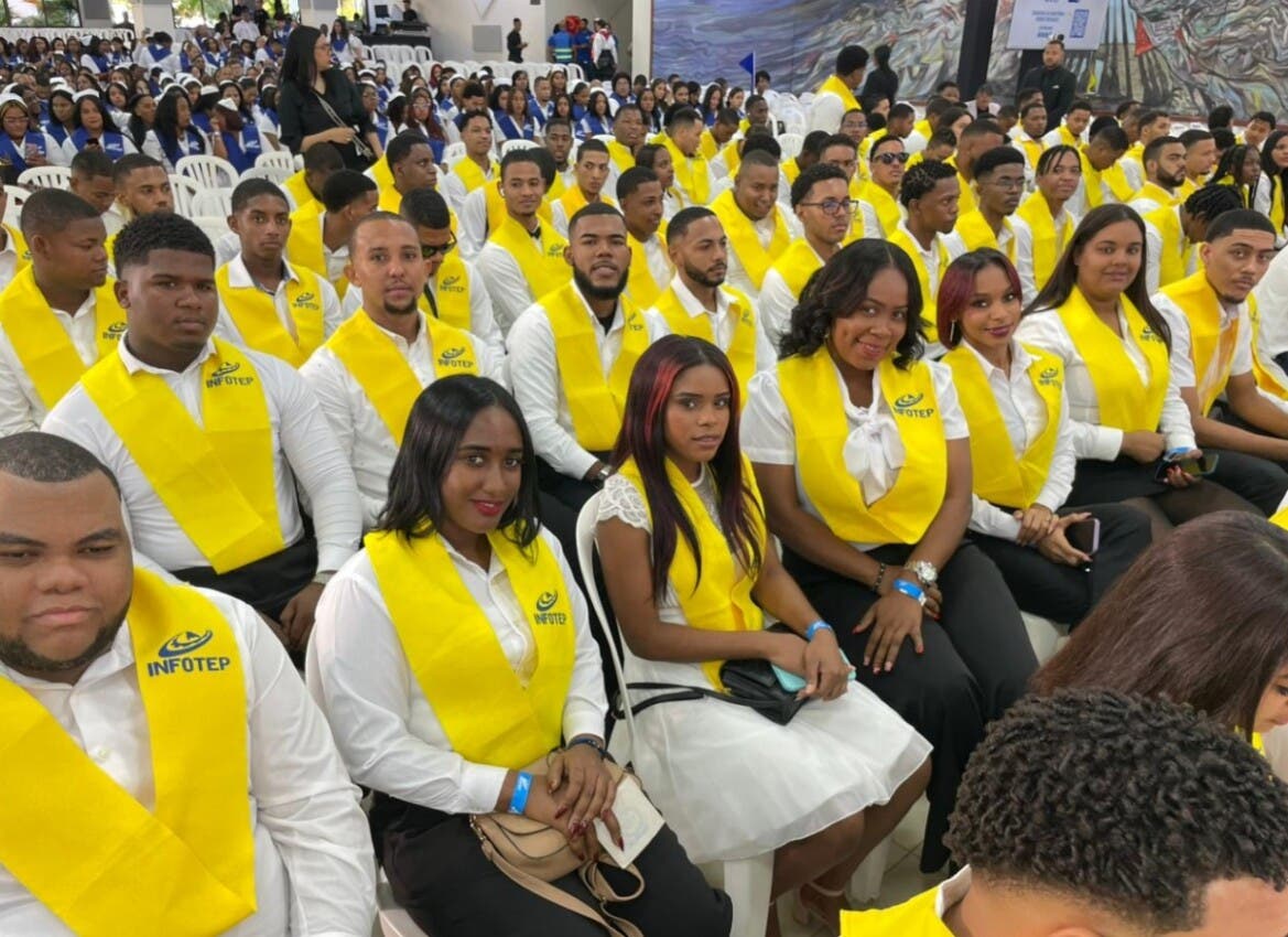 Infotep graduó a 2,097 nuevos técnicos en áreas de alta demanda laboral