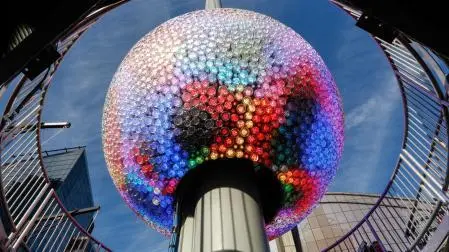 Times Square presenta su nueva esfera para recibir el Año Nuevo