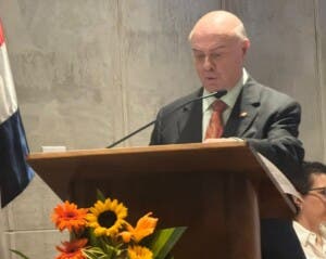 Hipólito Mejía: El crimen organizado es un huracán que amenaza la democracia