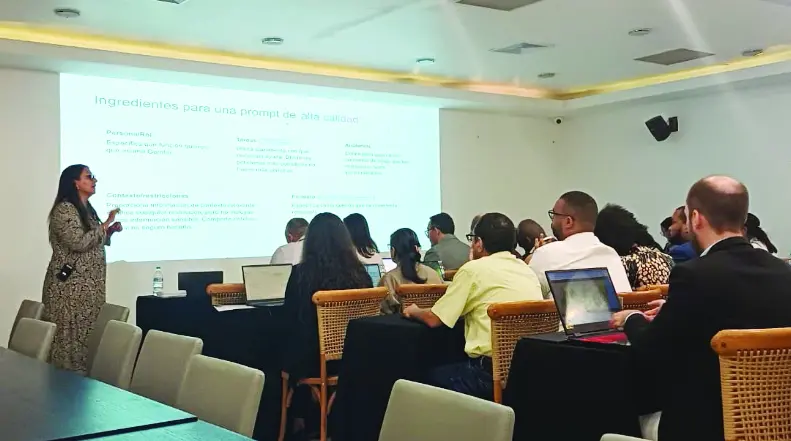 Seminario revela el impacto de la IA en la innovación del periodismo