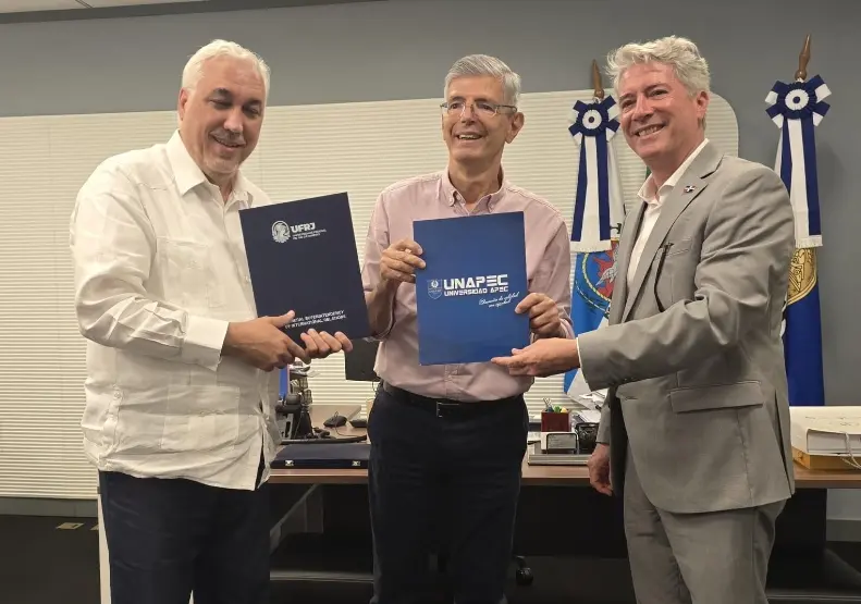 Unapec amplía horizontes con nuevo convenio con la UFRJ de Brasil