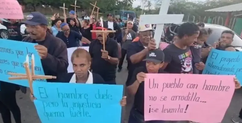 Residentes de Montecristi exigen la destitución del administrador del proyecto La Cruz de Manzanillo