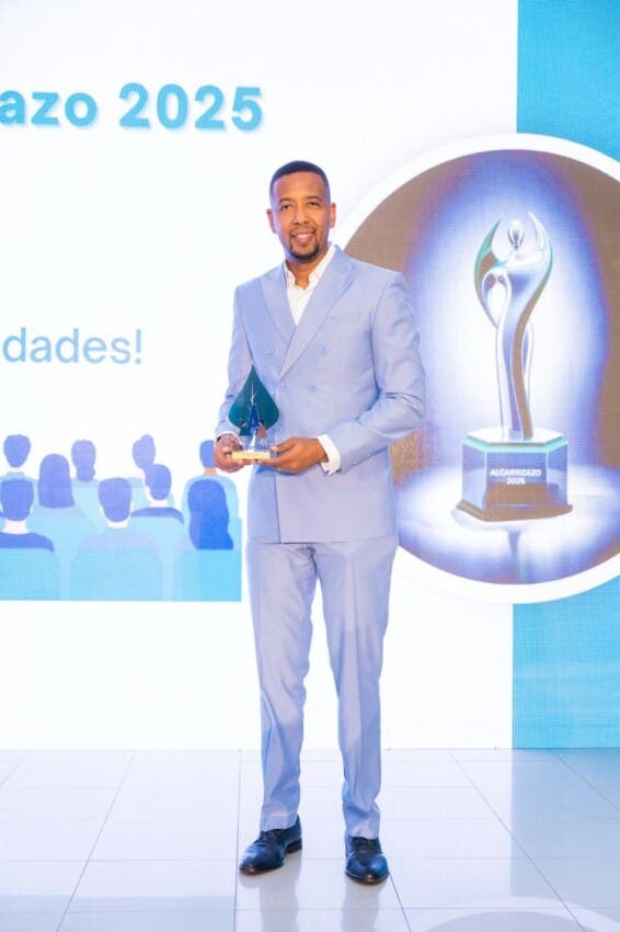 Dos grandes ligas en áreas diferentes: Agustín Ramírez y Henry González impulsan apoyo juvenil