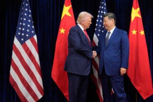 Trump confirma viaje a China en abril y anuncia visita de Xi Jinping a EE.UU. el próximo año