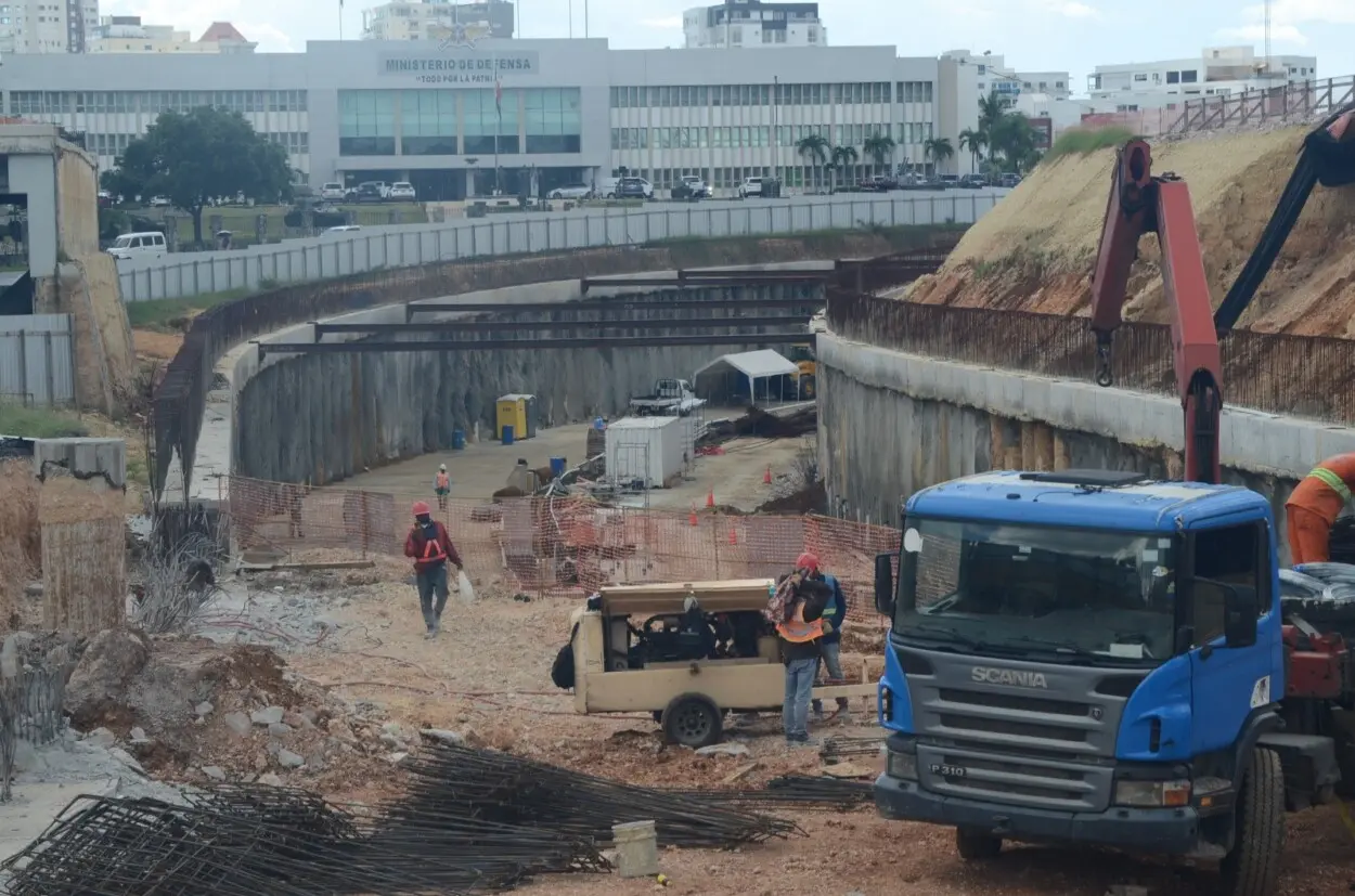 Las características únicas del nuevo túnel vial bajo Plaza de la Bandera, una obra clave para el tráfico del Gran Santo Domingo