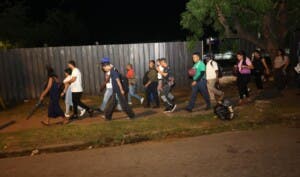 “Una tragedia, tragedia, tragedia»: el relato humano del apagón que dejó a pie a miles de dominicanos