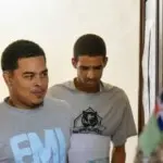 Jueza dicta tres meses de prisión a sospechosos de asesinato de mujer en Santiago