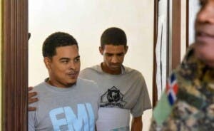 Jueza dicta tres meses de prisión a sospechosos de asesinato de mujer en Santiago