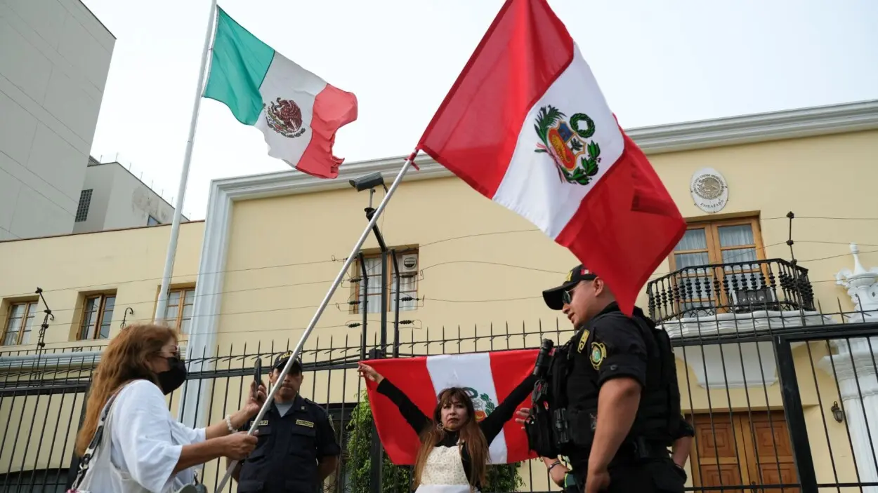Claves del choque diplomático entre México y Perú desde 2022